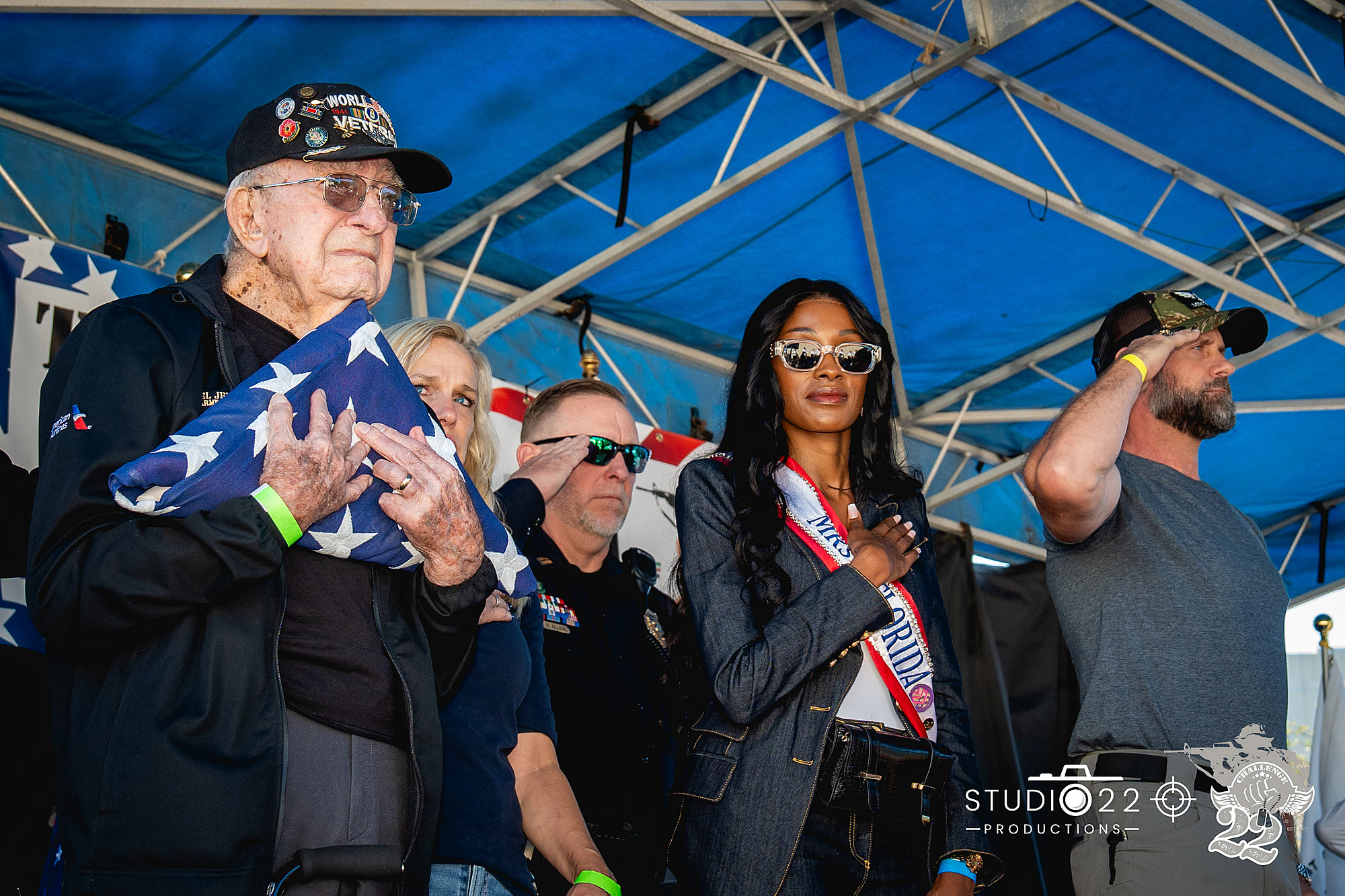 Eddah visiting veterans at Heroes Center